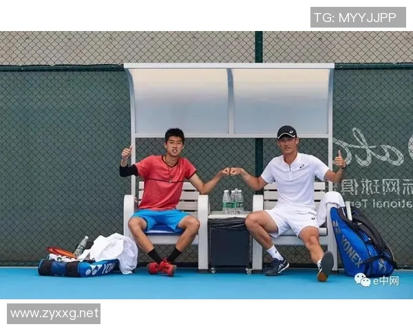 成都网球队与重庆网球队赛后技术分析与战术对比探讨