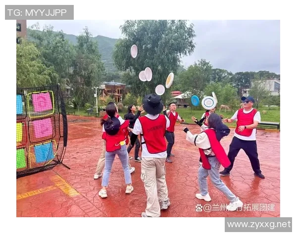 飞盘盛宴：深入了解西安飞盘队的默契配合与战术策略